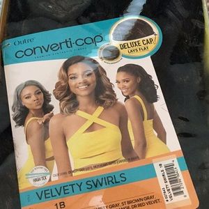 Outre Converti-Cap Velvety Swirls 1B Half Wig